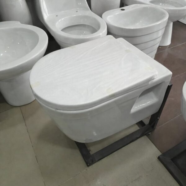Wall Mounted Commode 002 – Brite Ceramics